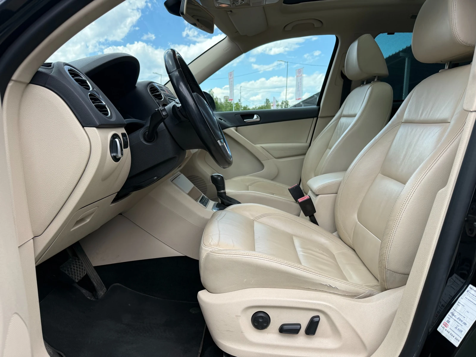 VW Tiguan 4MOTION, снимка 7 - Автомобили и джипове - 54944505
