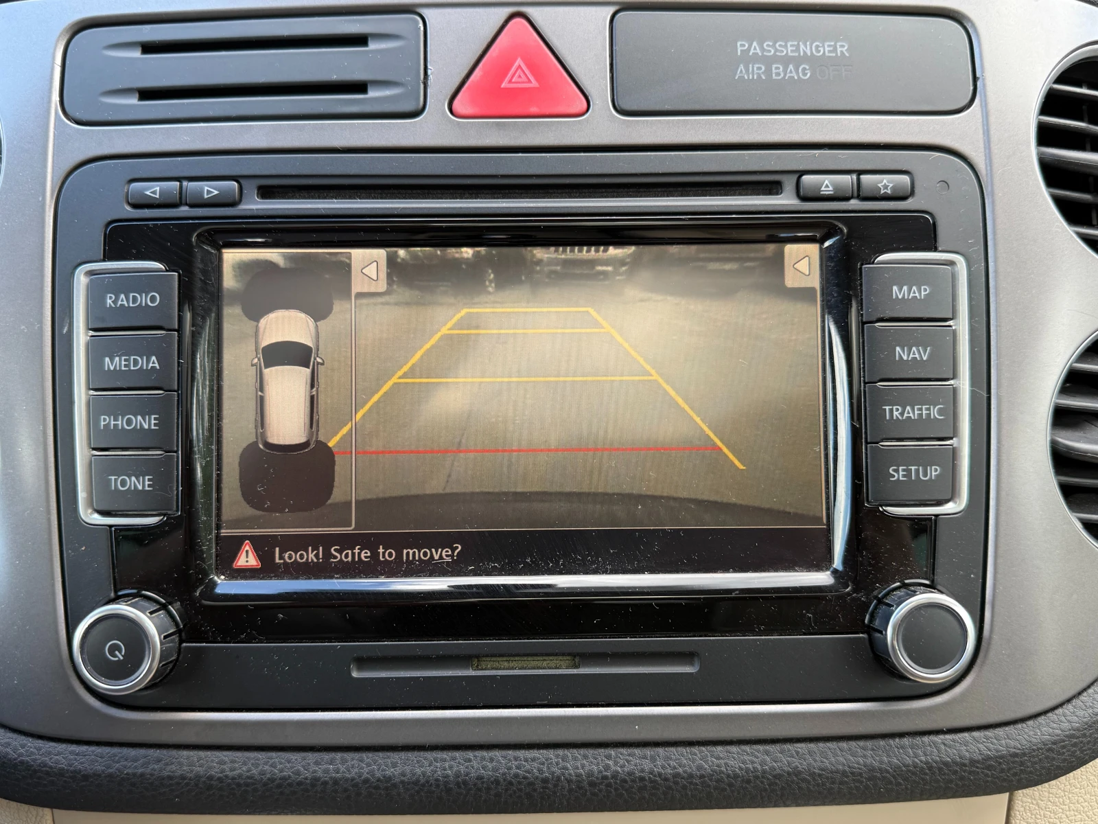 VW Tiguan 4MOTION, снимка 14 - Автомобили и джипове - 54944505