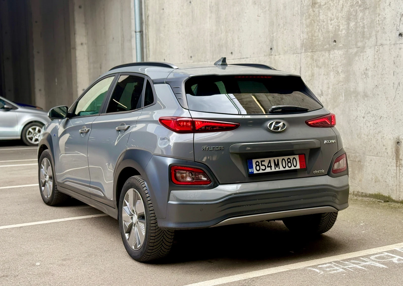 Hyundai Kona 64 kWh Premium SOH 97.1% , снимка 4 - Автомобили и джипове - 54955751