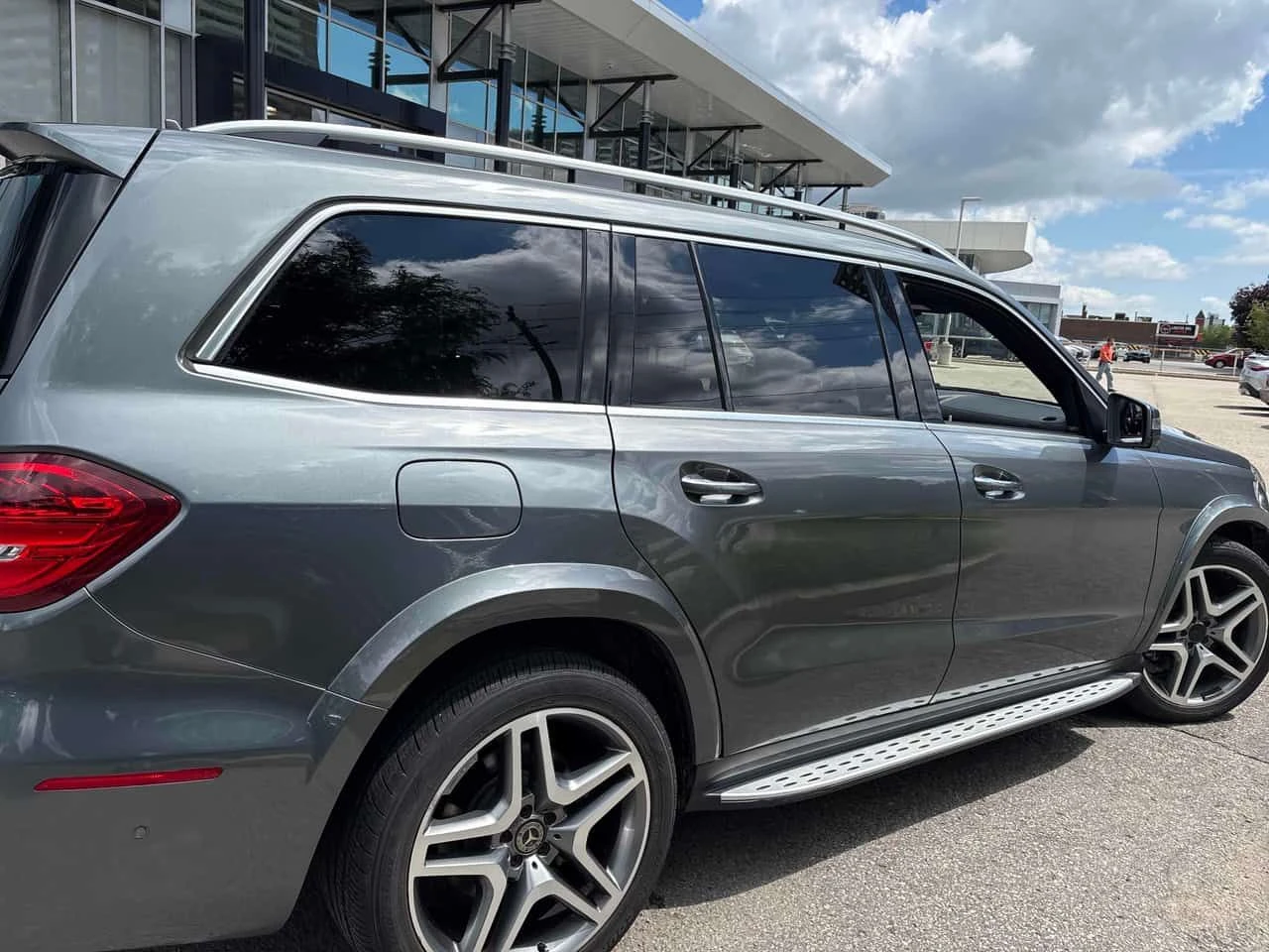 Mercedes-Benz GLS * 450 * CARFAX * ЦЕНА ДО БГ, снимка 3 - Автомобили и джипове - 55608216