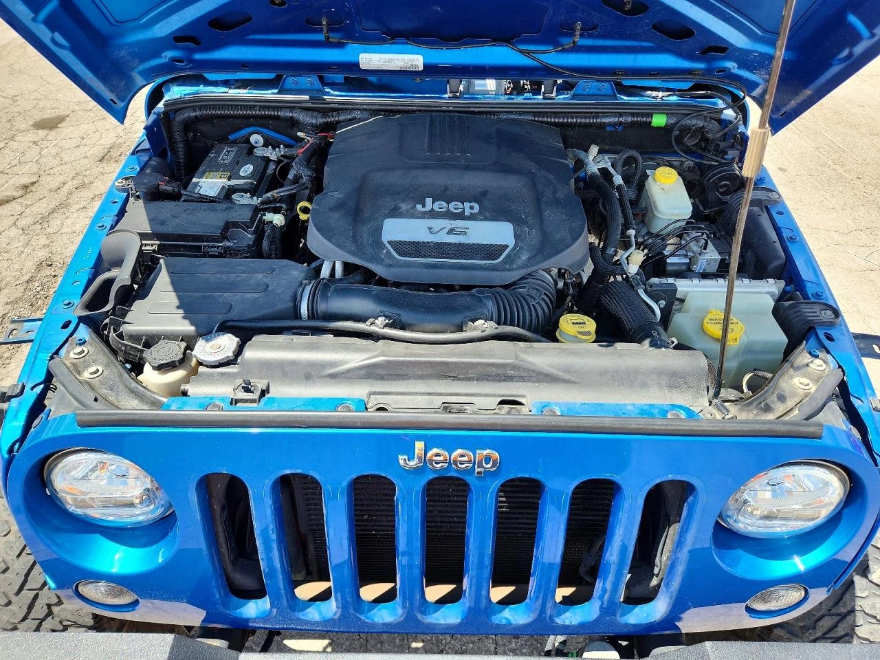 Jeep Wrangler 3.6l Unlimited Sport, снимка 11 - Автомобили и джипове - 55802273