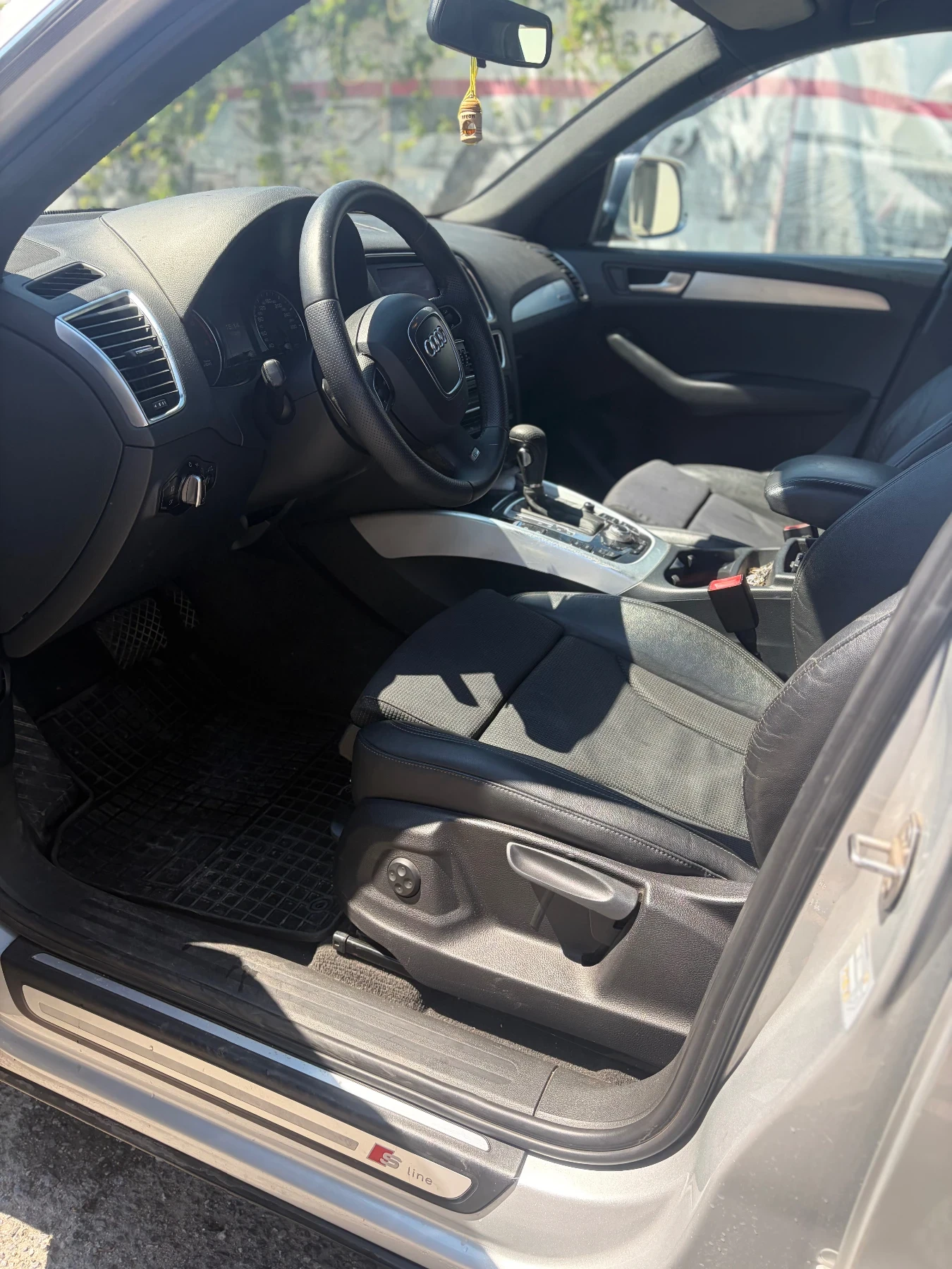 Audi Q5, снимка 6 - Автомобили и джипове - 56275160