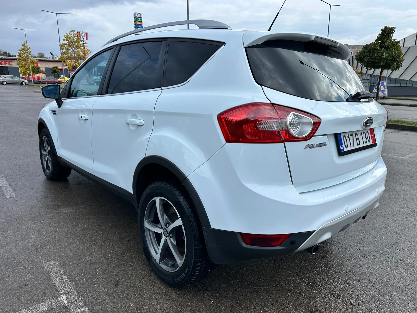 Ford Kuga 2.0 TDCI 4x4, снимка 6 - Автомобили и джипове - 56625699