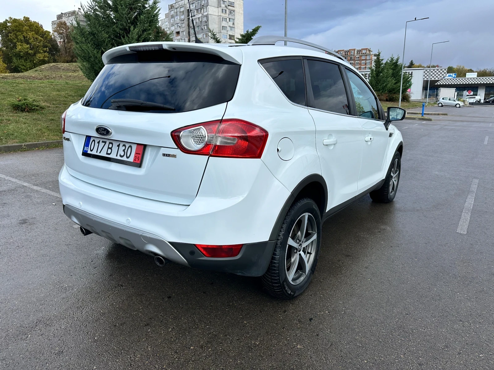 Ford Kuga 2.0 TDCI 4x4, снимка 8 - Автомобили и джипове - 56625699