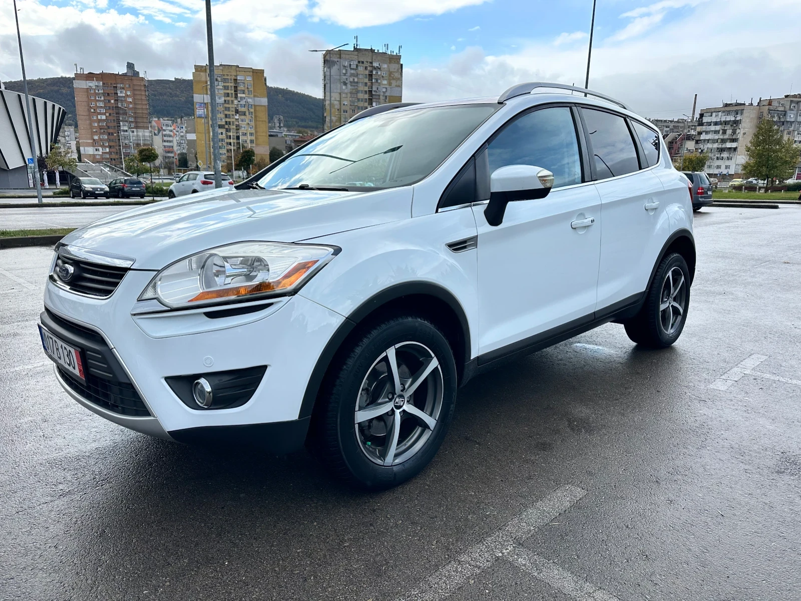 Ford Kuga 2.0 TDCI 4x4, снимка 3 - Автомобили и джипове - 56625699
