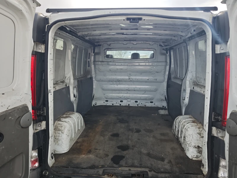 Opel Vivaro 2.0CDTI, снимка 11 - Бусове и автобуси - 53521417
