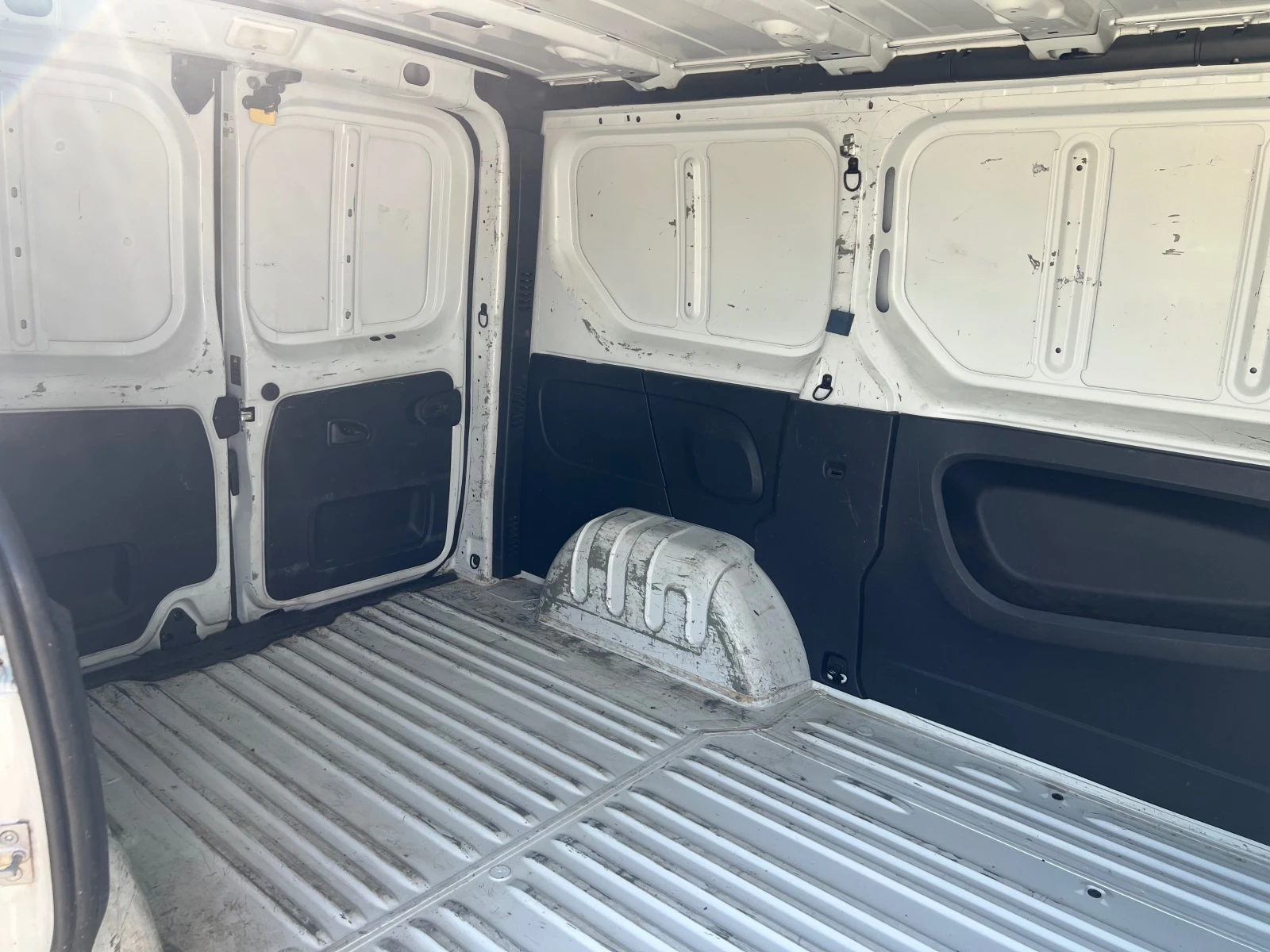 Nissan NV300 1.6 DCI | Mobile.bg   16