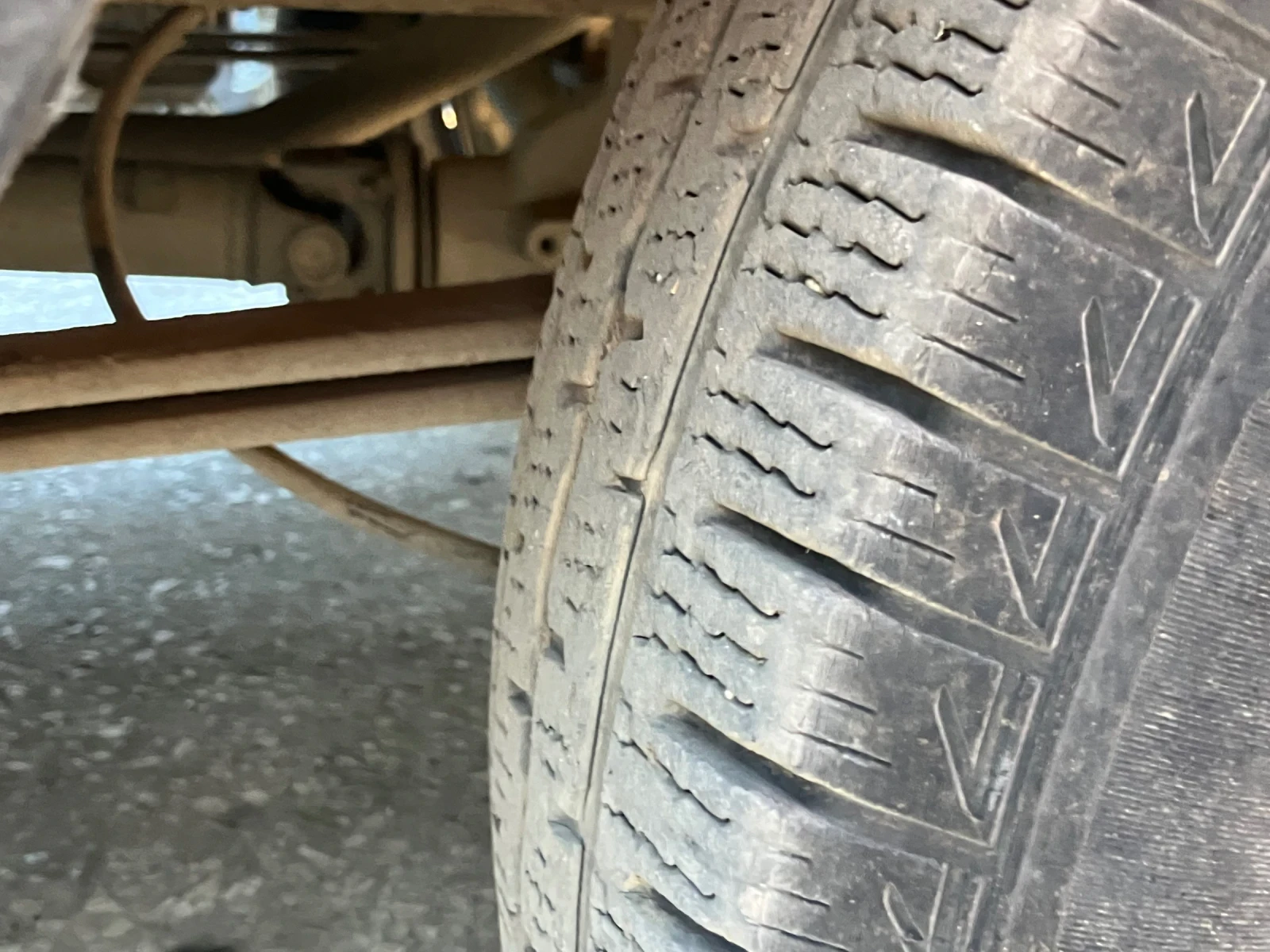 Ford Transit 2.4д 6 скорости - изображение 4