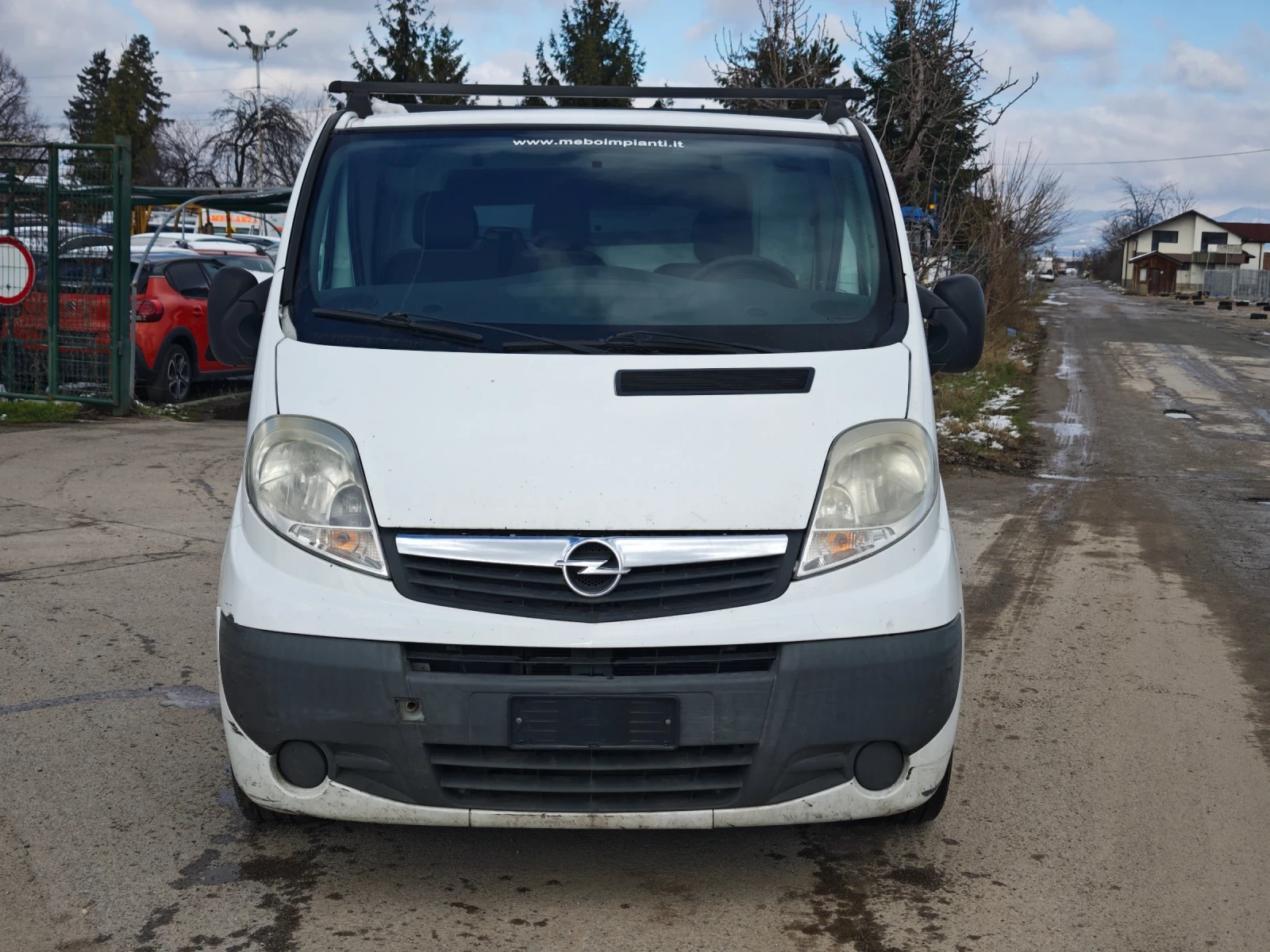 Opel Vivaro 2.0CDTI - изображение 2