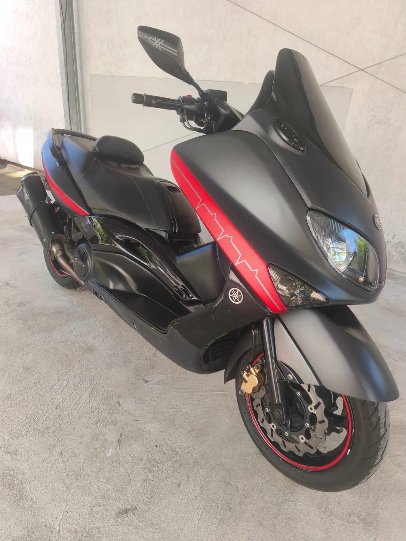 Yamaha T-max