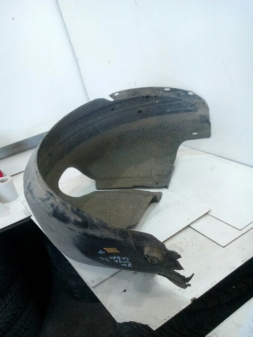 Подкалник заден ляв Фолксваген Бора 1.9 ТДИ