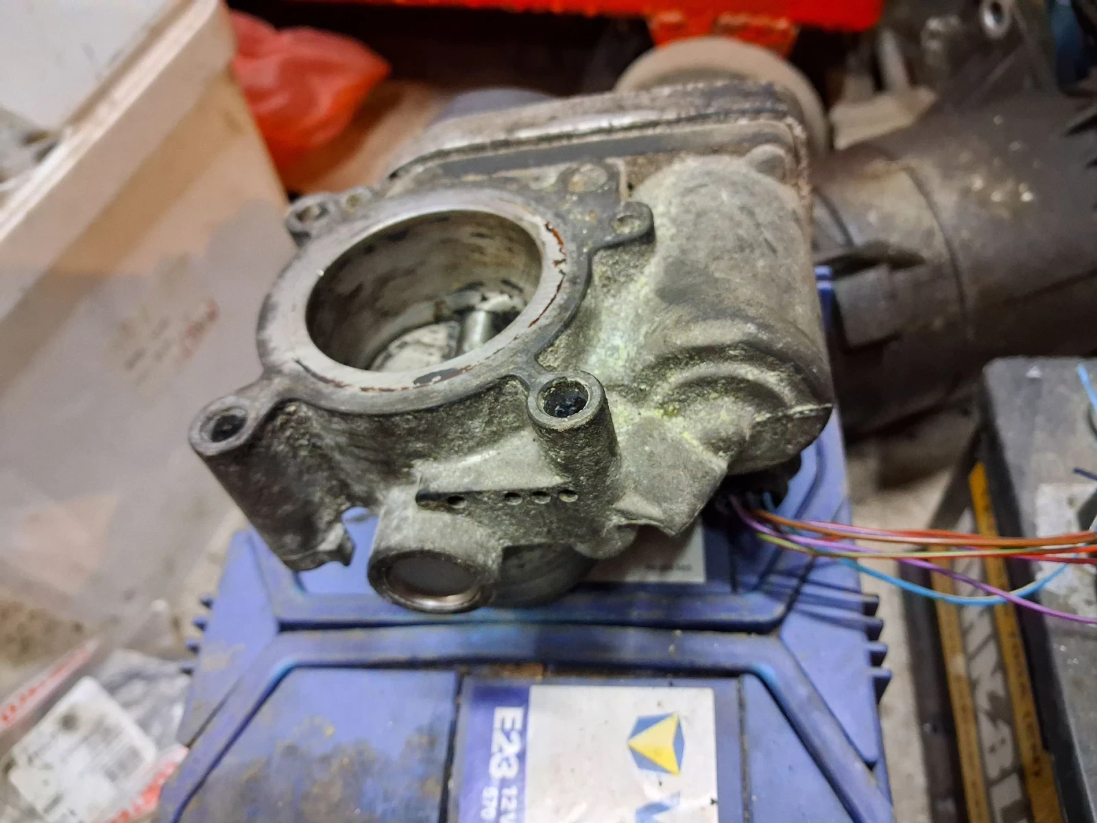 Дроселова клапа VW, Skoda, Audi - OEM 036 133 062 N, снимка 2 - Части - 54240658