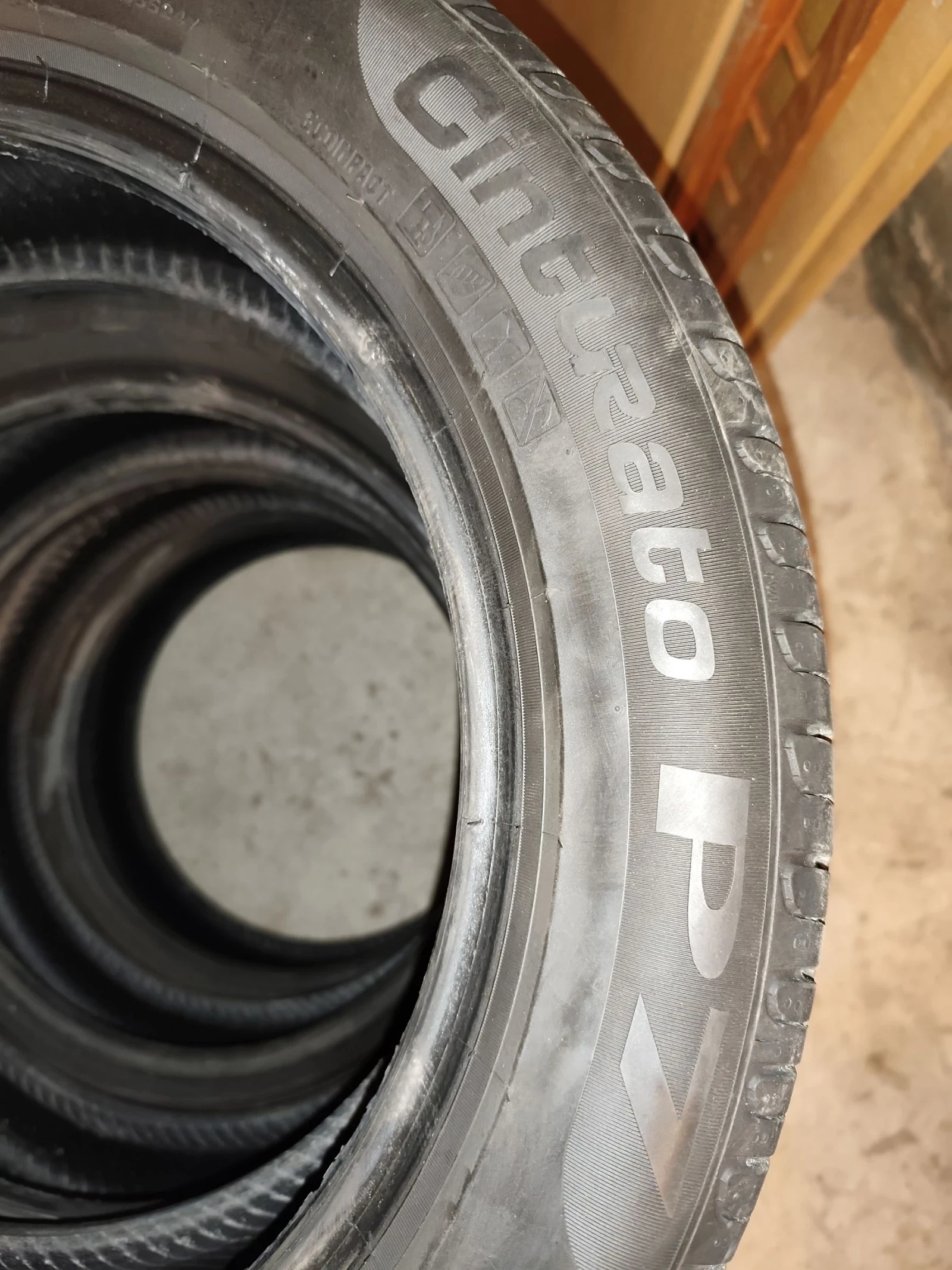 Гуми Летни 205/55R17, снимка 8 - Гуми и джанти - 54634502