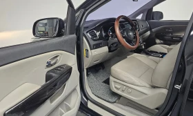 Kia Carnival 9-Seater Prestige, снимка 10
