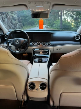 Mercedes-Benz E 220 AMG Line, снимка 15