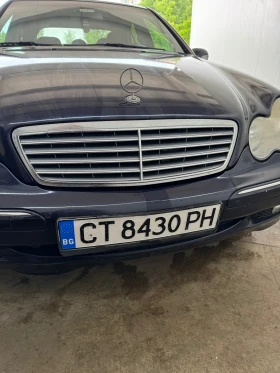 Mercedes-Benz C 200, снимка 2