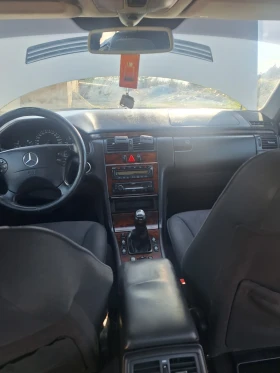 Mercedes-Benz E 270 27000 - 2700 € / 5280.74 лв. - 99412961 6