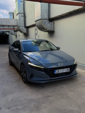 ������ Hyundai Elantra