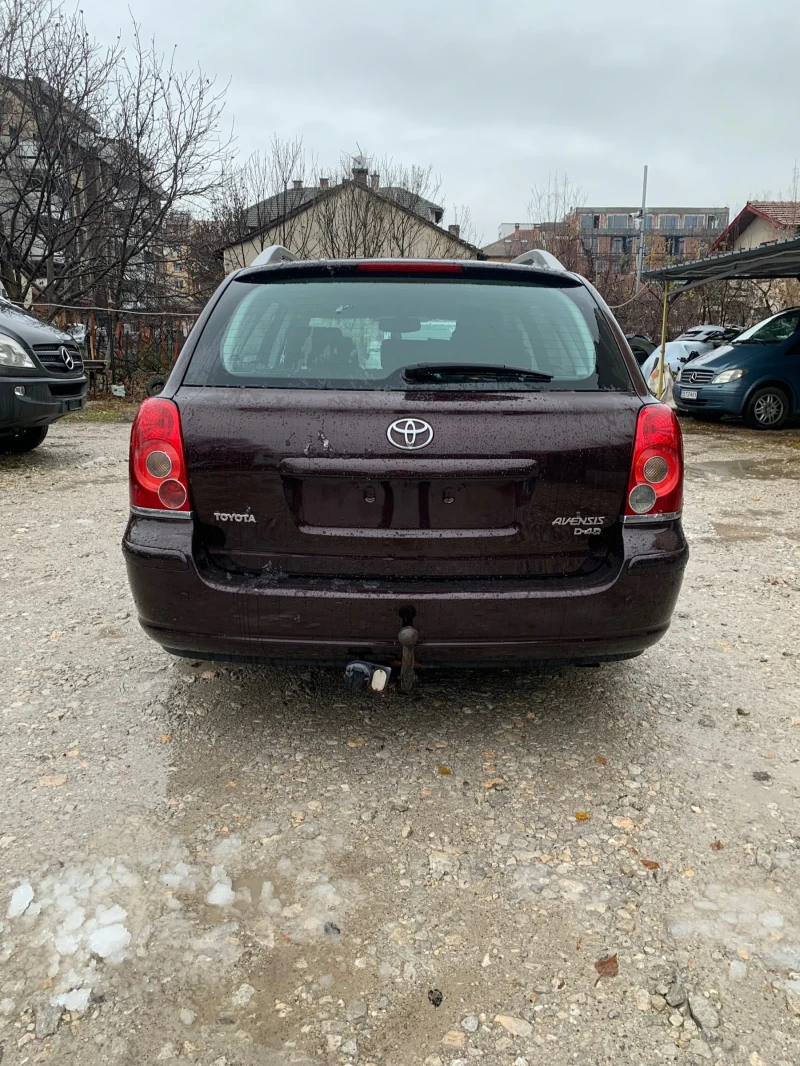 Toyota Avensis, снимка 6 - Автомобили и джипове - 48176764