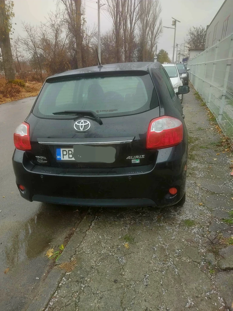 Toyota Auris, снимка 6 - Автомобили и джипове - 48303477