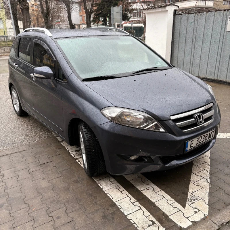 Honda Fr-v, снимка 1 - Автомобили и джипове - 49365351