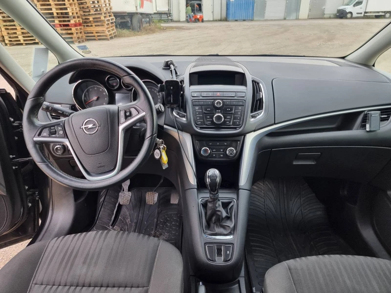 Opel Zafira Tourer, снимка 7 - Автомобили и джипове - 52260186