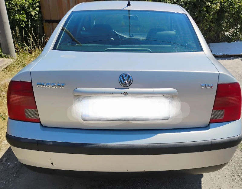 VW Passat 1.9 TDI, снимка 7 - Автомобили и джипове - 52440502