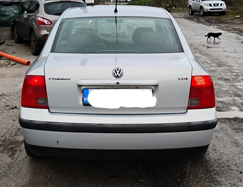 VW Passat 1.9 TDI, снимка 2 - Автомобили и джипове - 52440502
