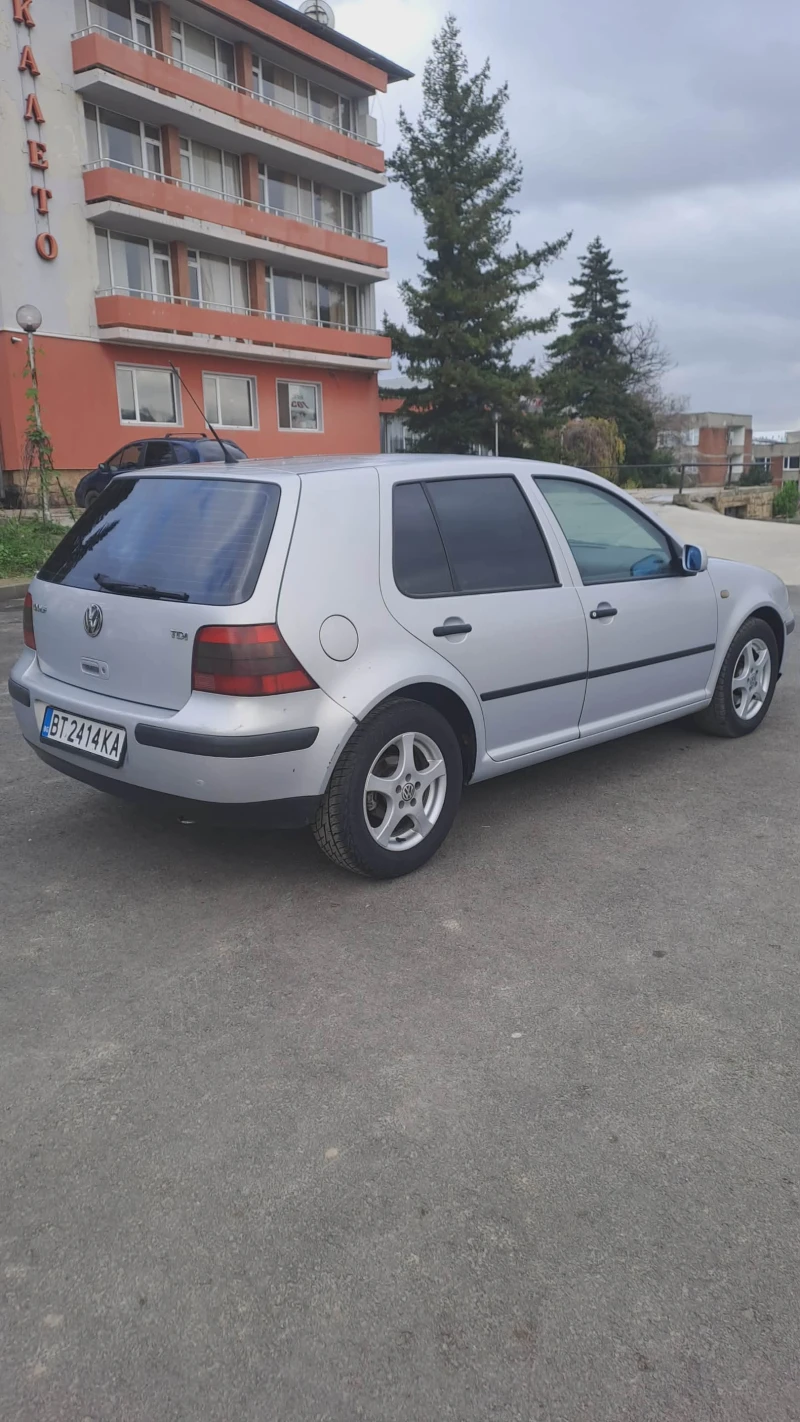 VW Golf 1.9TDi 90КС, снимка 6 - Автомобили и джипове - 52695662