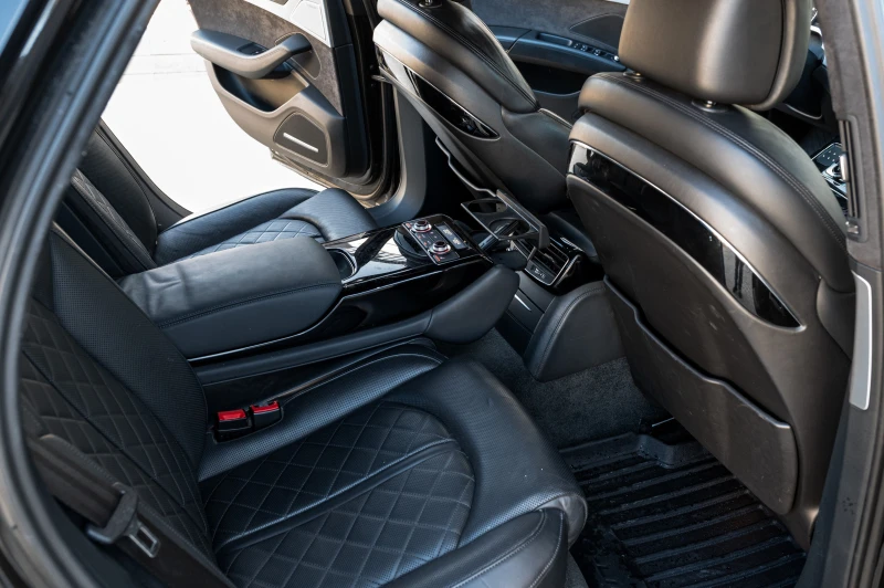 Audi A8 4.2TDI 450hp/ MASSAGE/ NIGHTVISION/ FULL, снимка 16 - Автомобили и джипове - 52795462