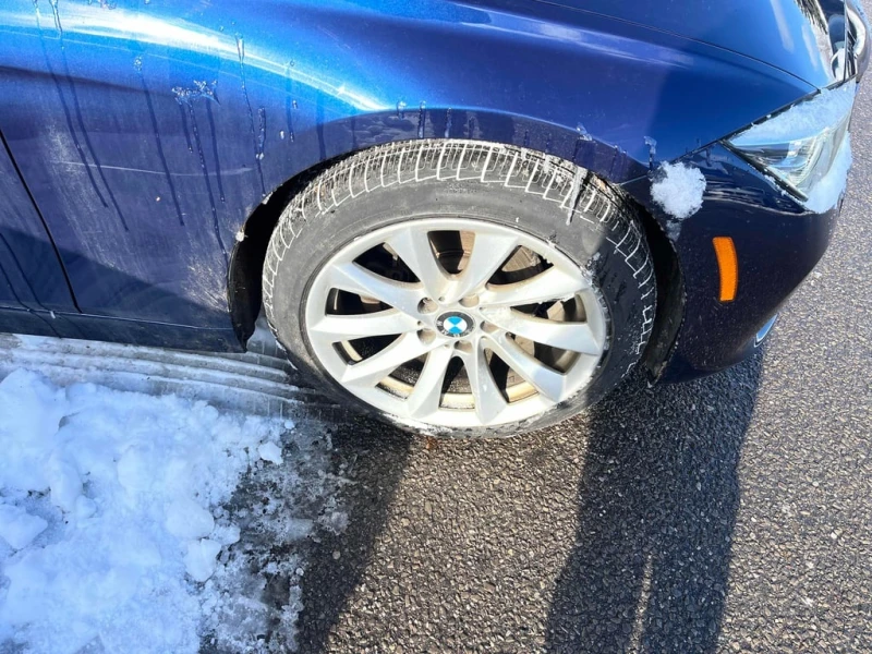 BMW 330 * 330i xDrive * CARFAX * БЕЗ ПЪРВОНАЧАЛНА ВНОСКА, снимка 7 - Автомобили и джипове - 52794936