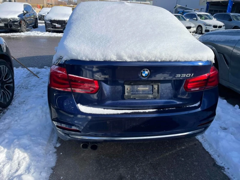 BMW 330 * 330i xDrive * CARFAX * БЕЗ ПЪРВОНАЧАЛНА ВНОСКА, снимка 4 - Автомобили и джипове - 52794936