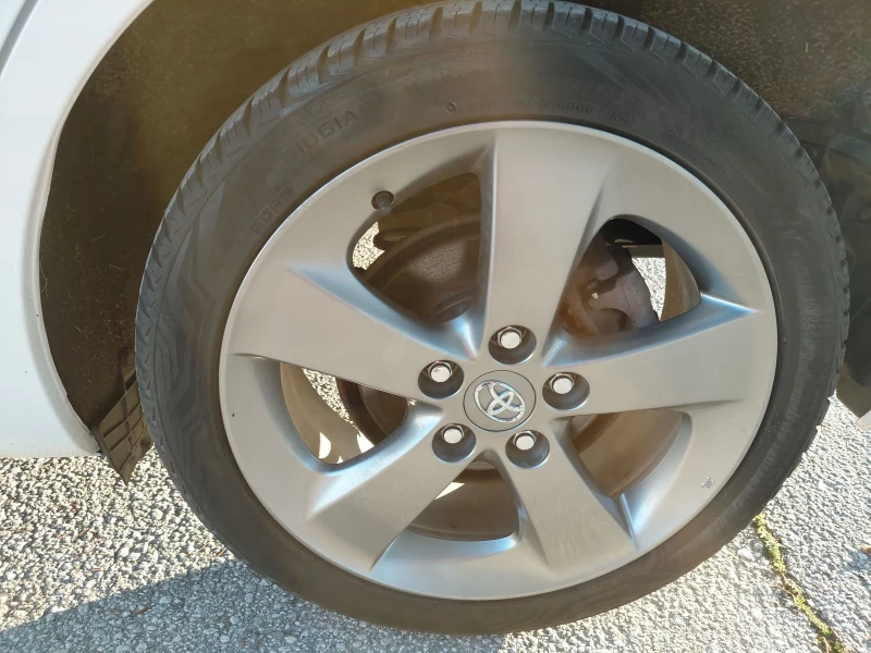 Toyota Auris Hybrid /Aytomat, снимка 7 - Автомобили и джипове - 52827557