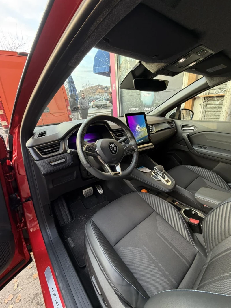 Renault Captur, снимка 5 - Автомобили и джипове - 52883723
