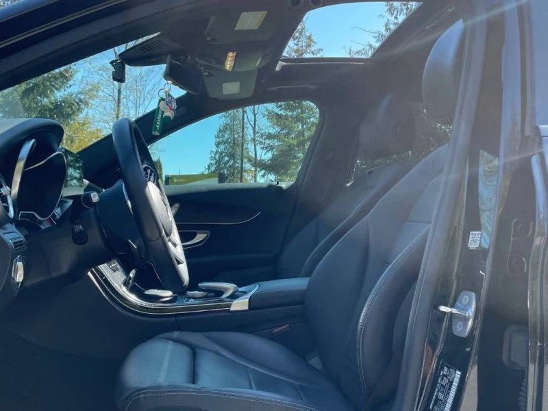 Mercedes-Benz C 300 AMG PKG / PANO / 360 / CARFAX * , снимка 10 - Автомобили и джипове - 53234159