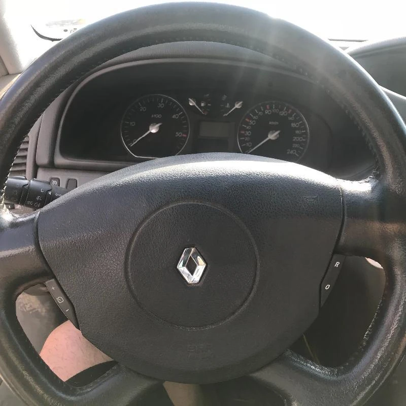 Renault Laguna 2.2DCI - изображение 4