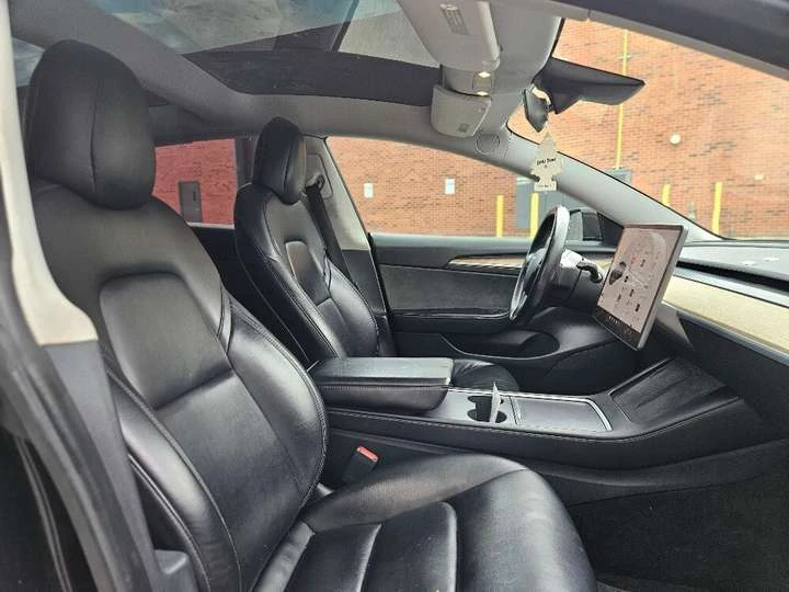 Tesla Model 3 LONG RANGE AWD DUAL MOTOR AUTOPILOT, снимка 9 - Автомобили и джипове - 54228450