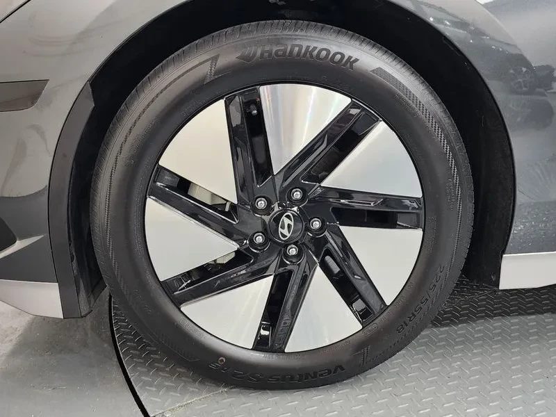Hyundai Ioniq 6 Standard Exclusive, снимка 4 - Автомобили и джипове - 55925038