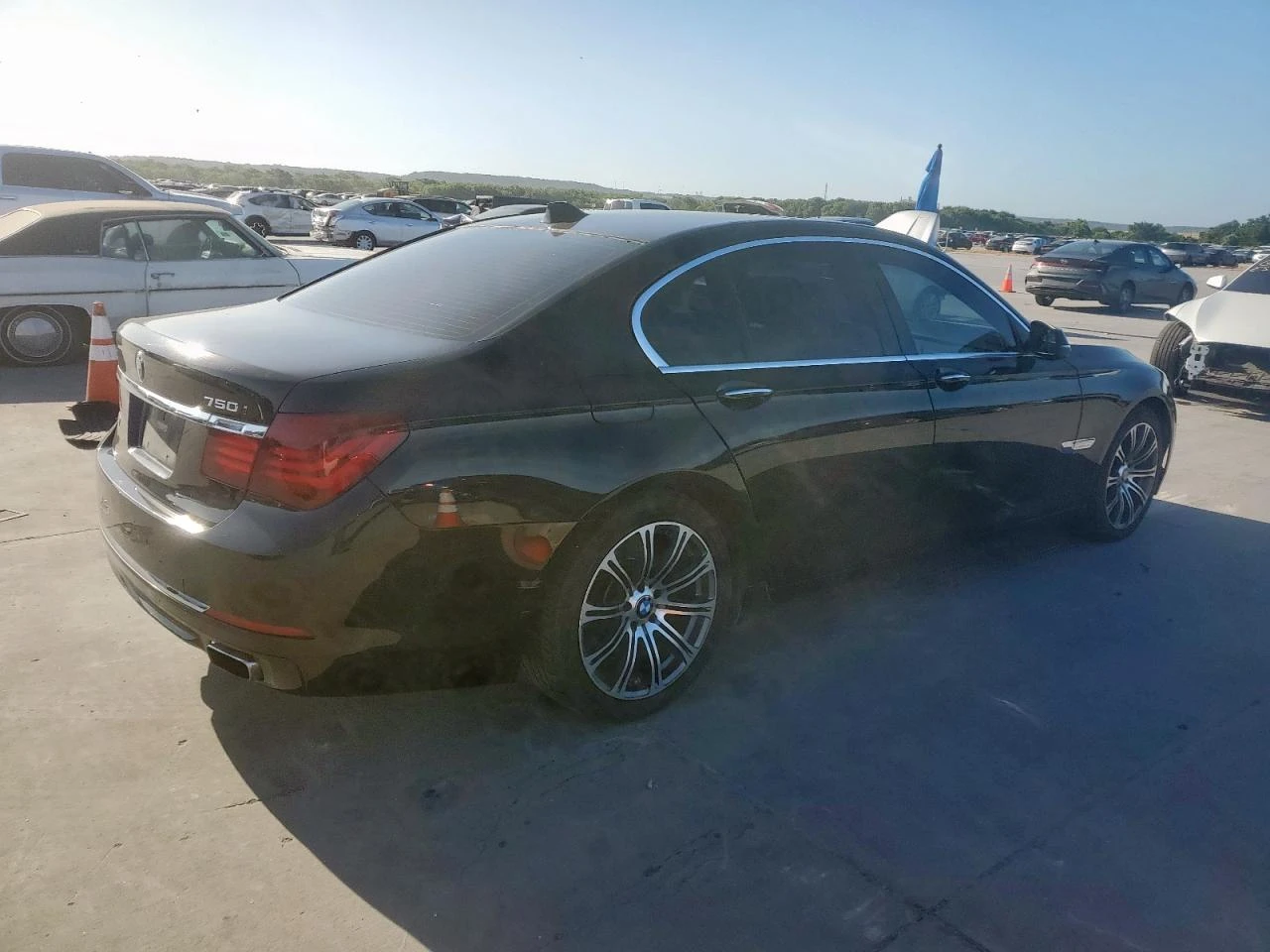BMW 750 XI * КЛИП НА ДВИГАТЕЛ* * ЛИЗИНГ*  - изображение 4