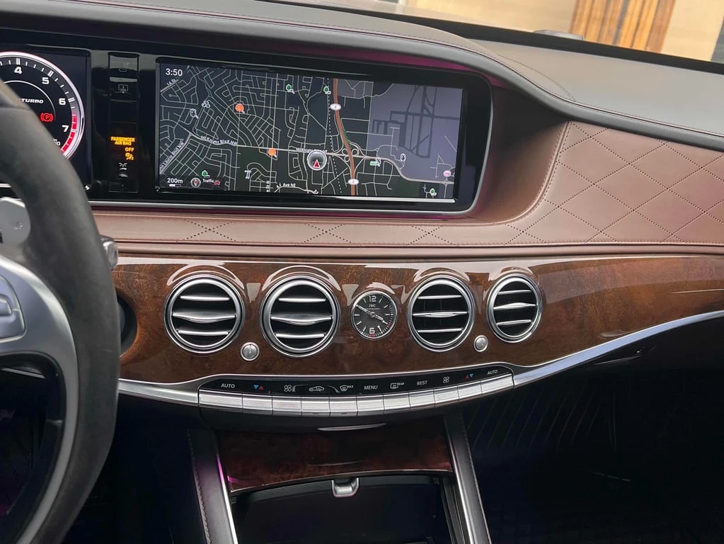 Mercedes-Benz S 63 AMG * CARFAX * БЕЗ ПЪРВОНАЧАЛНА ВНОСКА - изображение 9