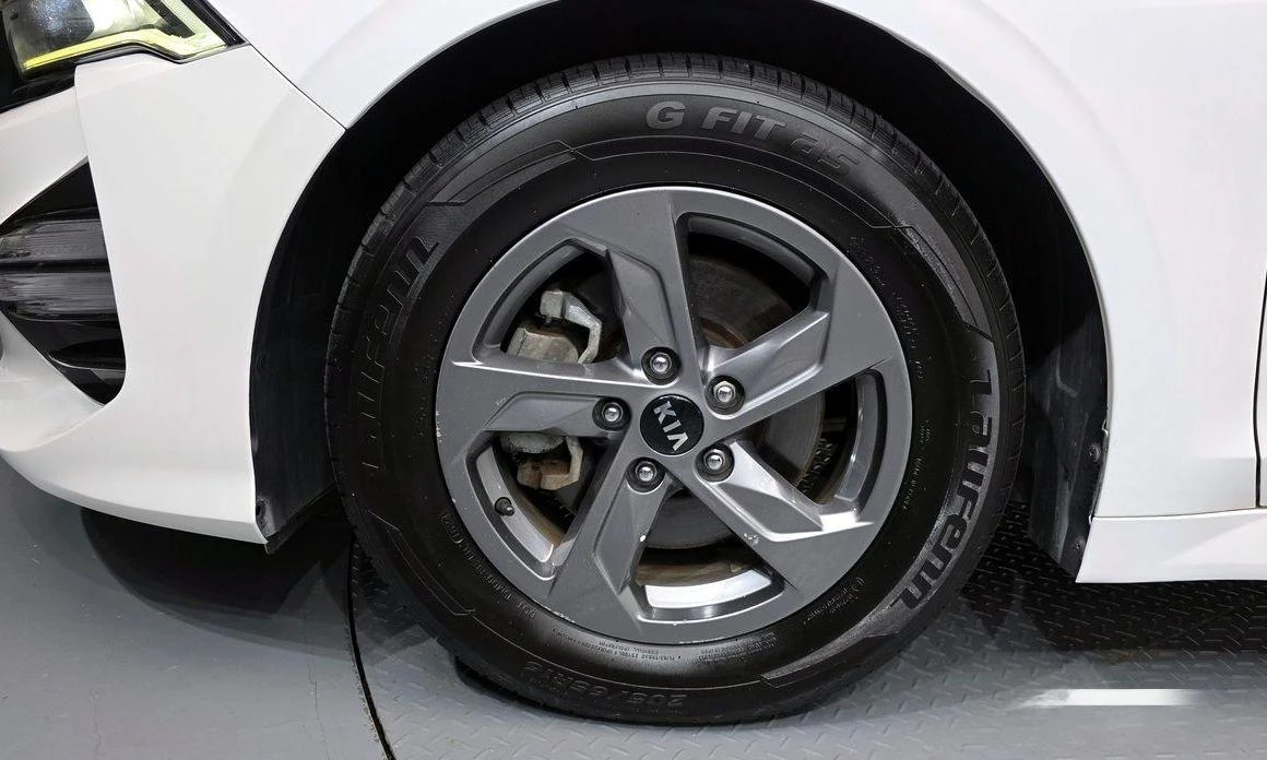 Kia K5 2.0 LPI Strandard * -   *  | Mobile.bg   5