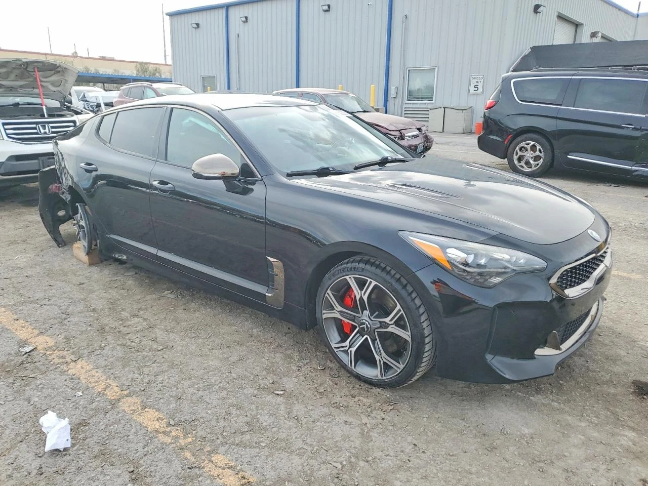 Kia Stinger GT - изображение 3