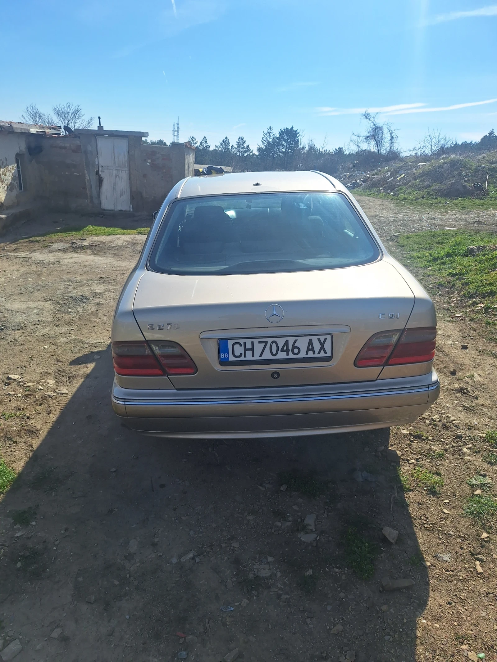 Mercedes-Benz E 270 27000, снимка 4 - Автомобили и джипове - 53843364