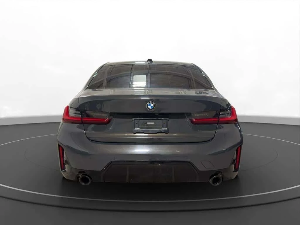 BMW 330 * 330i xDrive | RED INT | M SPORT | * CARFAX * ЦЕН, снимка 6 - Автомобили и джипове - 53876098