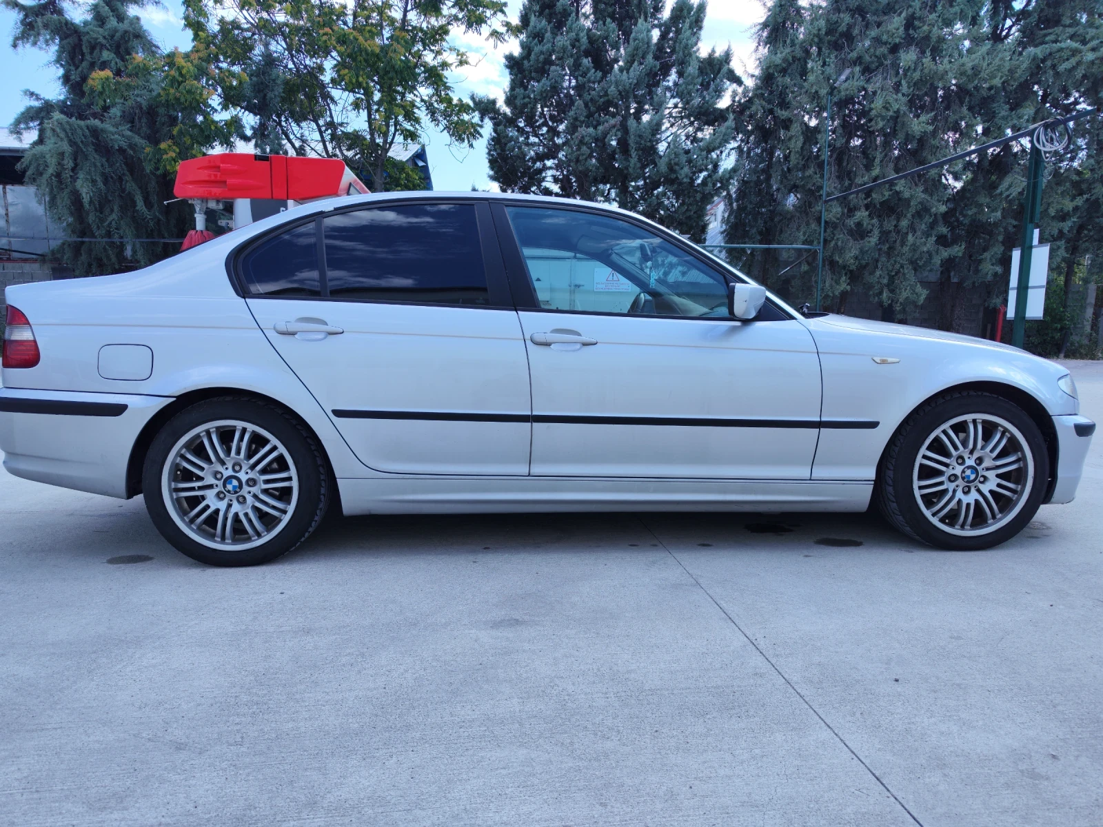 BMW 320, снимка 4 - Автомобили и джипове - 54041128