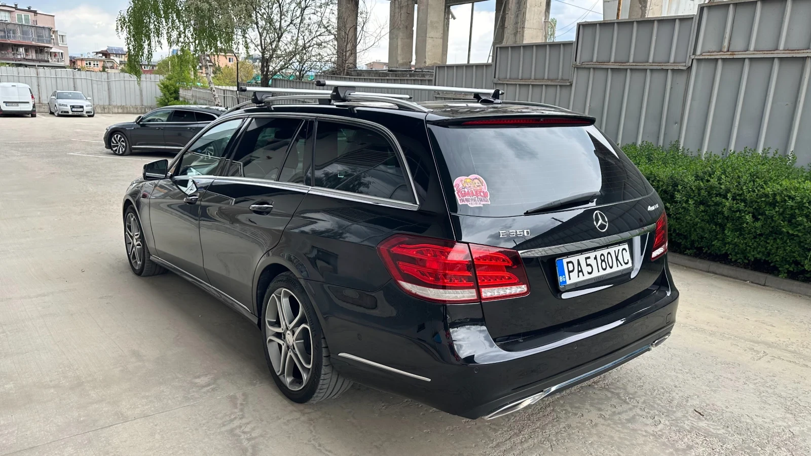 Mercedes-Benz E 350 4Matic, снимка 3 - Автомобили и джипове - 54426916