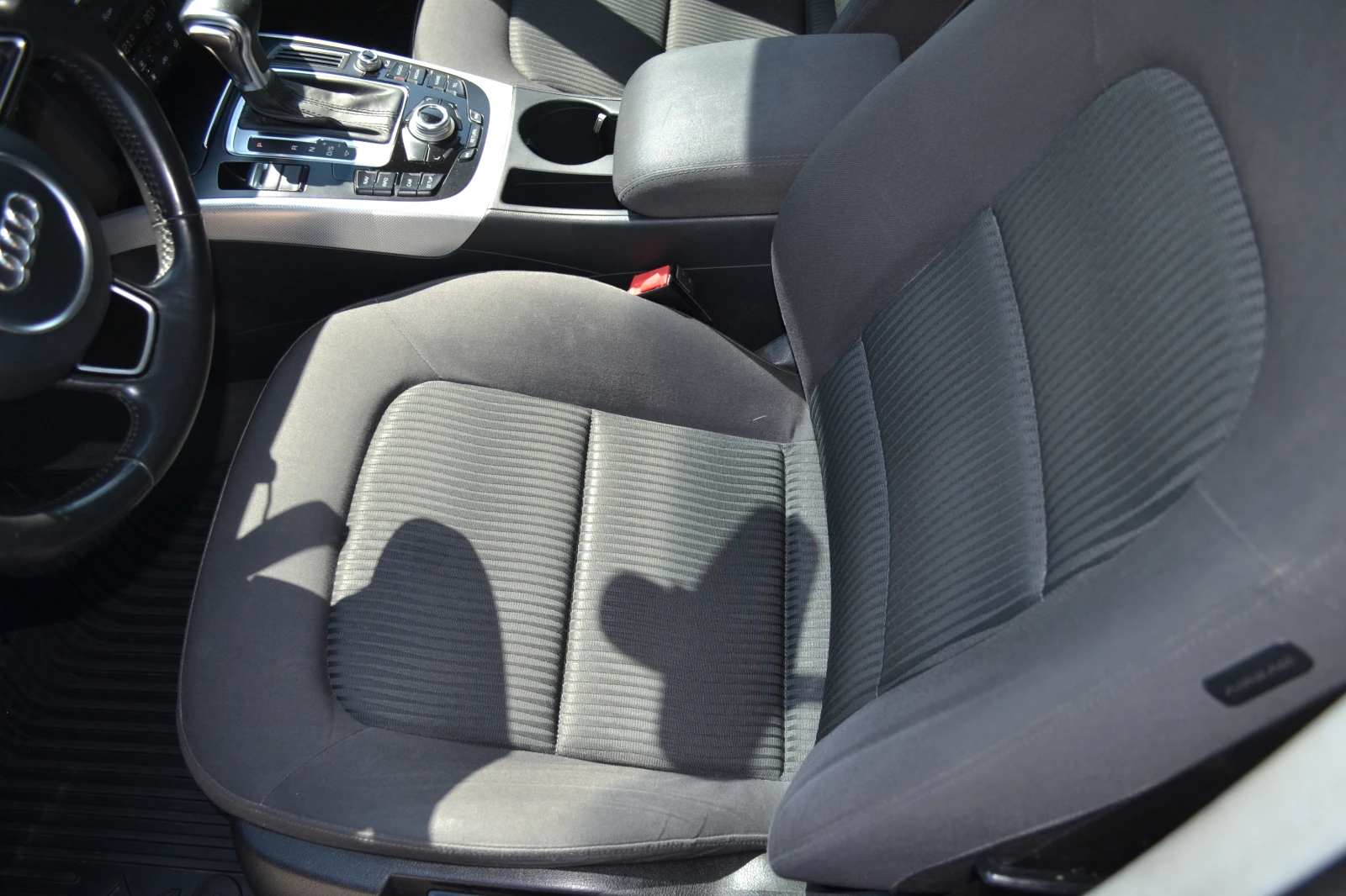 Audi A4 2.0TDI-4X4-S LINE, снимка 9 - Автомобили и джипове - 54477727