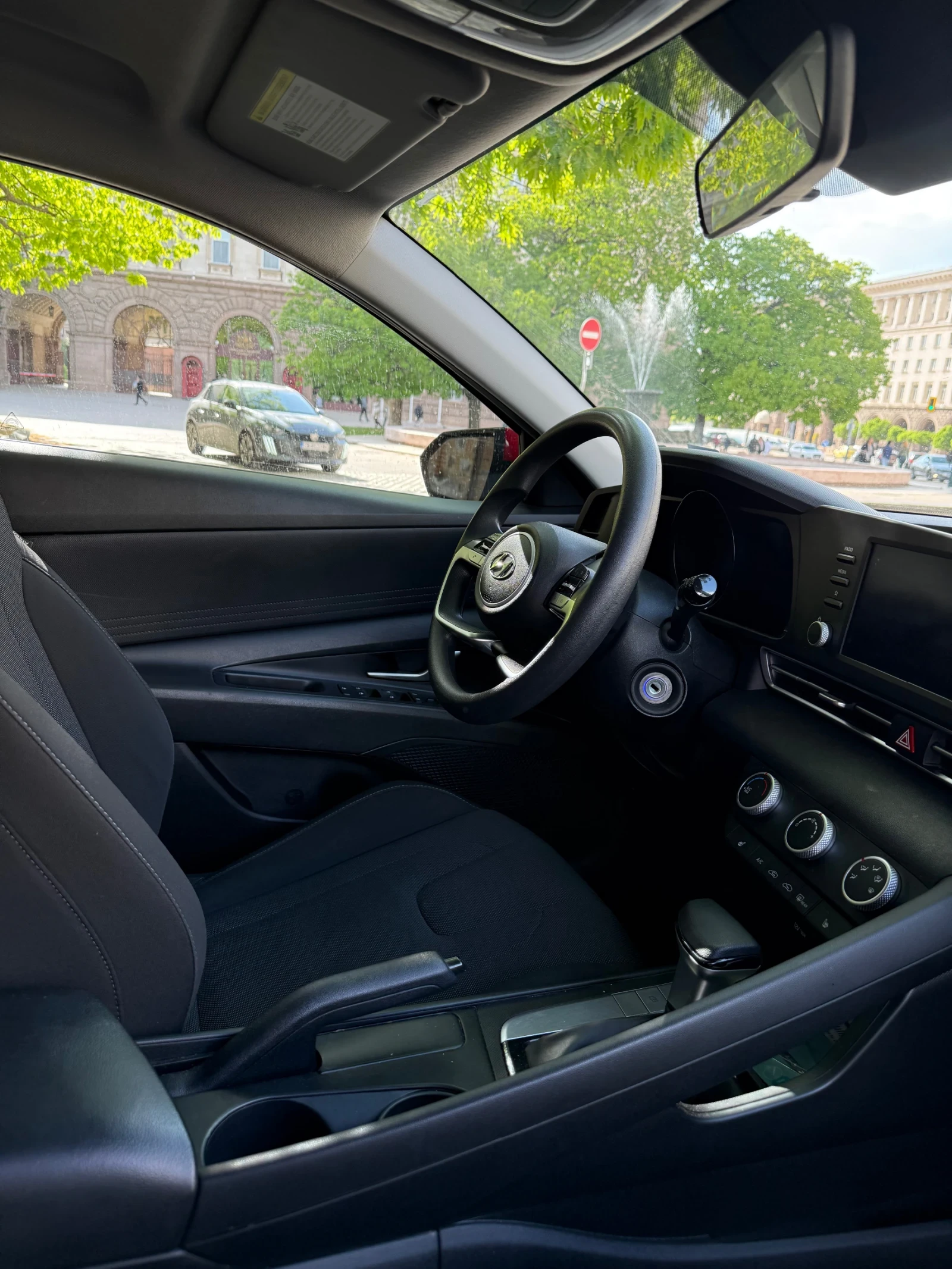 Hyundai Elantra 150000, снимка 12 - Автомобили и джипове - 54598821