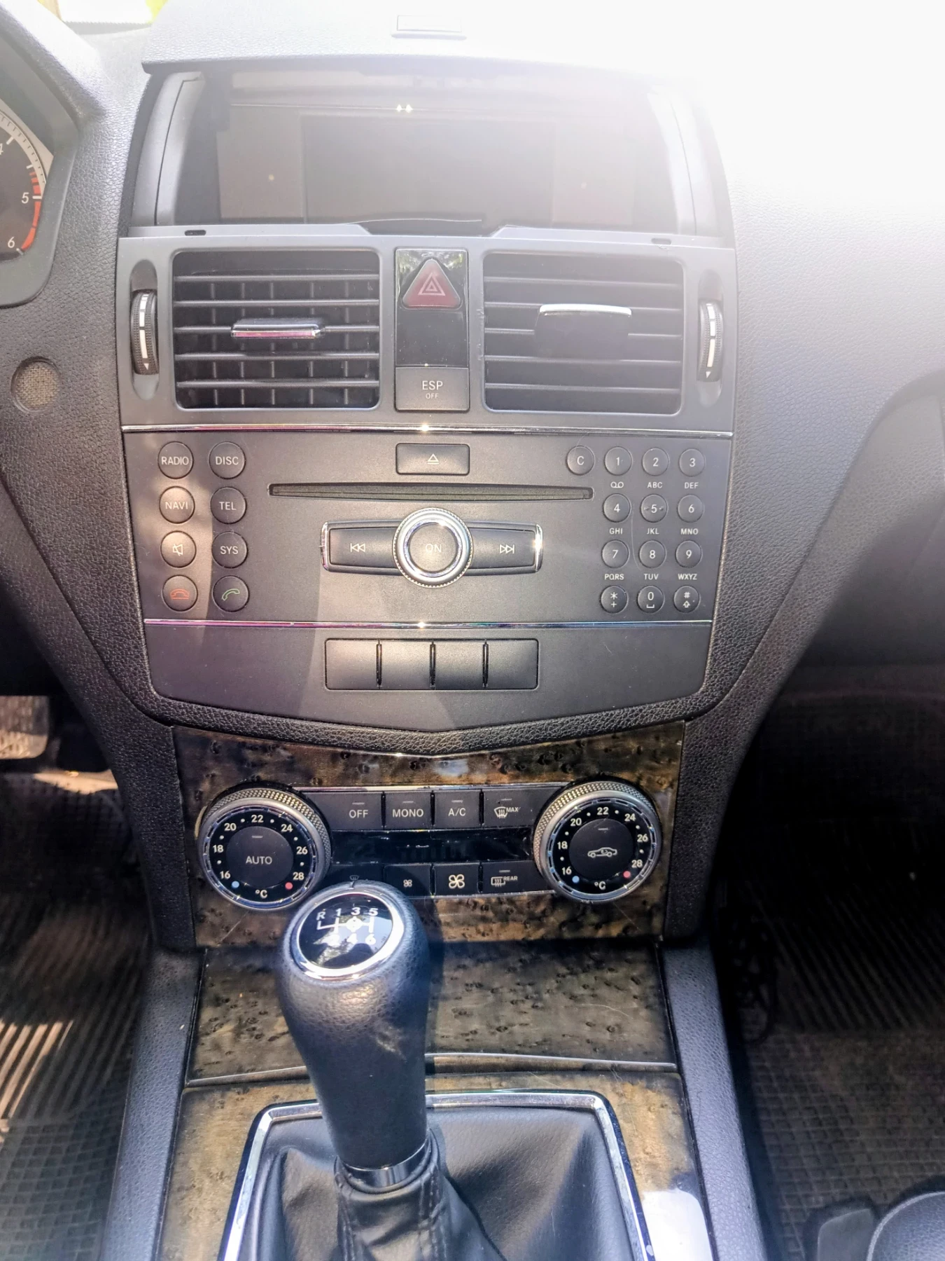 Mercedes-Benz C 220, снимка 2 - Автомобили и джипове - 55183192