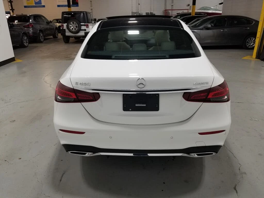 Mercedes-Benz E 450 4MATIC* AMG* BURMESTER* DISTRONIC* HEAD UP* ОБДУХВ, снимка 5 - Автомобили и джипове - 55212046